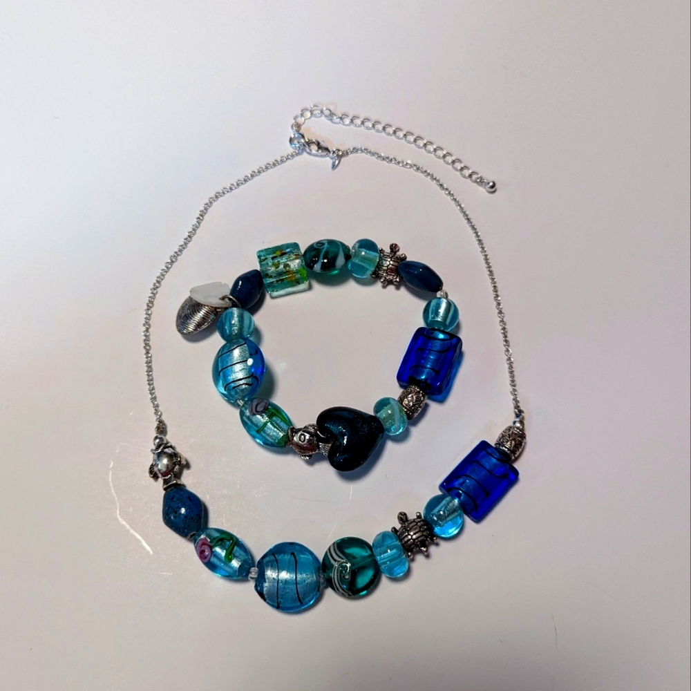 Set- Beach theme necklace and stretchy bracelet set by SAQ